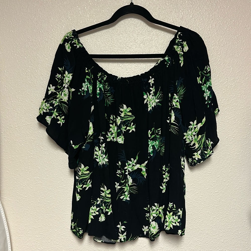Light and flowy. Perfect for a summer evening